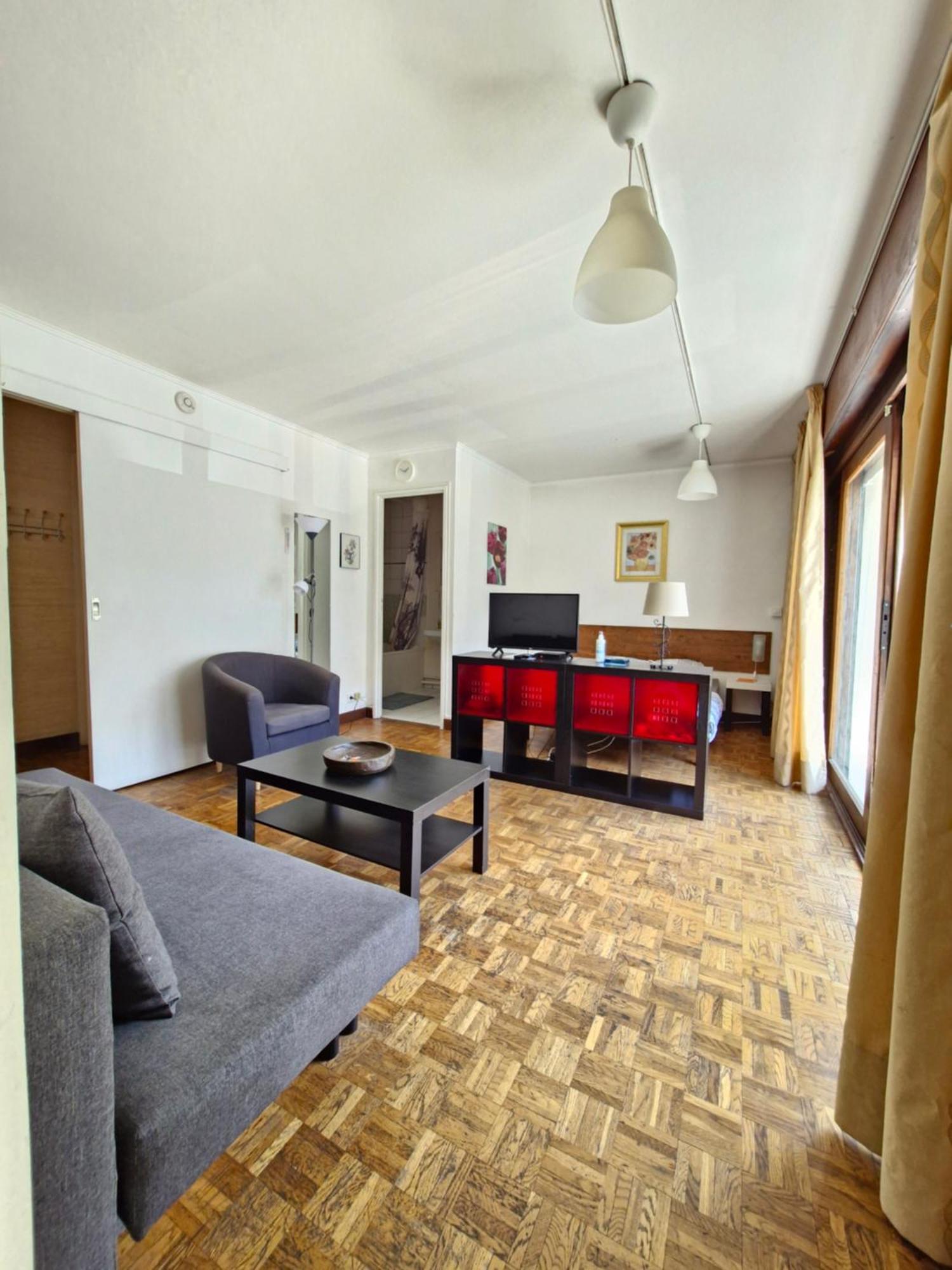 Vaste Studio 10 Min Orly 20 Min Paris By Rer B Massy  Exterior photo